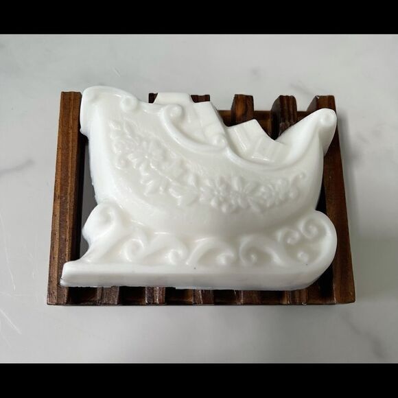 Santas sleigh 🛷 soap bars- SET OF 3 Handmade natural Shea butter soap - Picture 1 of 6